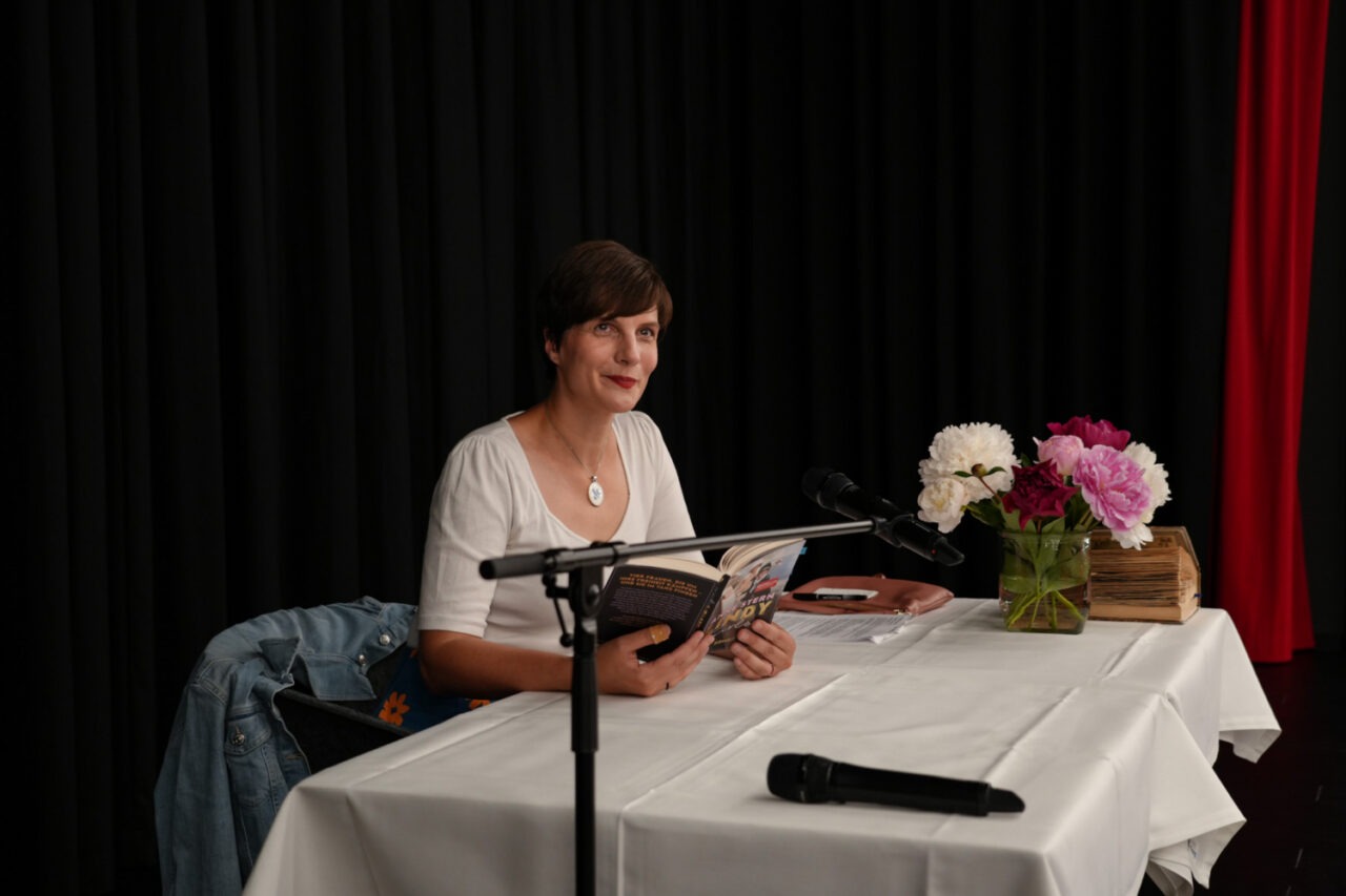 Lesung mit Bestsellerautorin Anne Stern im Neuen CAPITOL